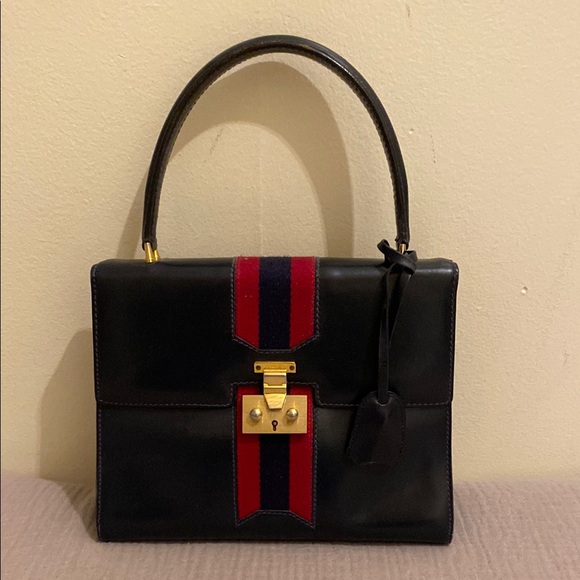 Gucci Handbags - GUCCI VINTAGE Elegant Black and Red Handbag